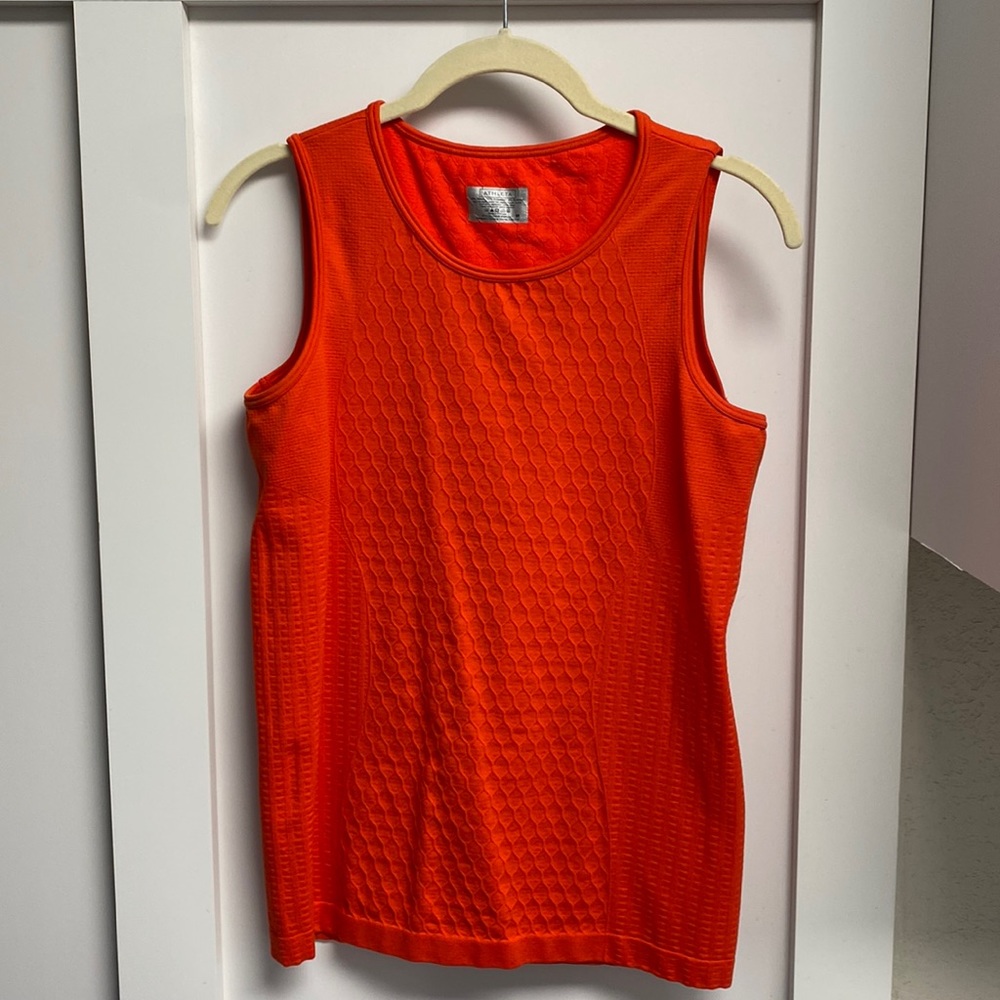 Athleta fitted top, size M